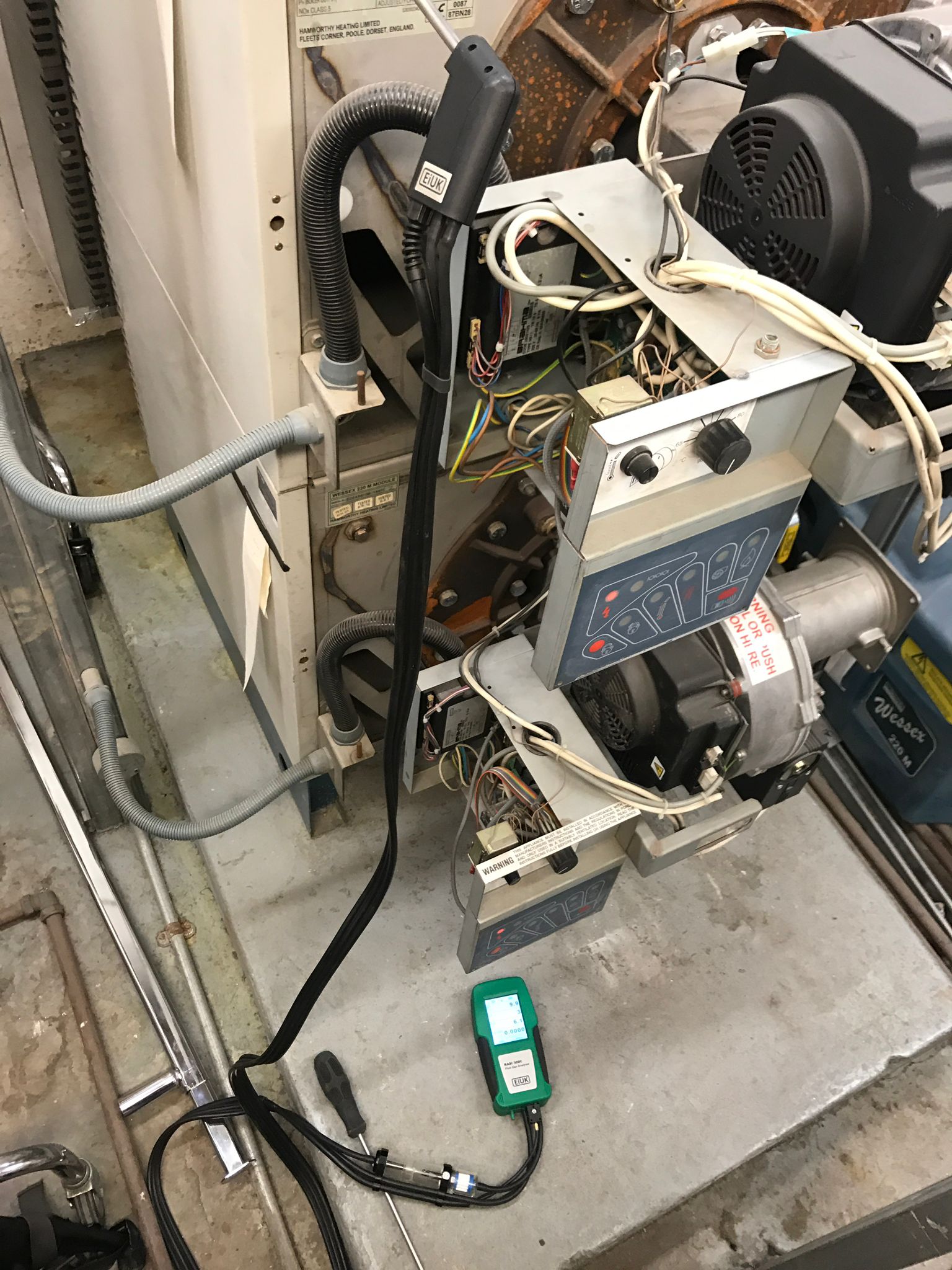 gas safe registered engineer near me Holloway, N7